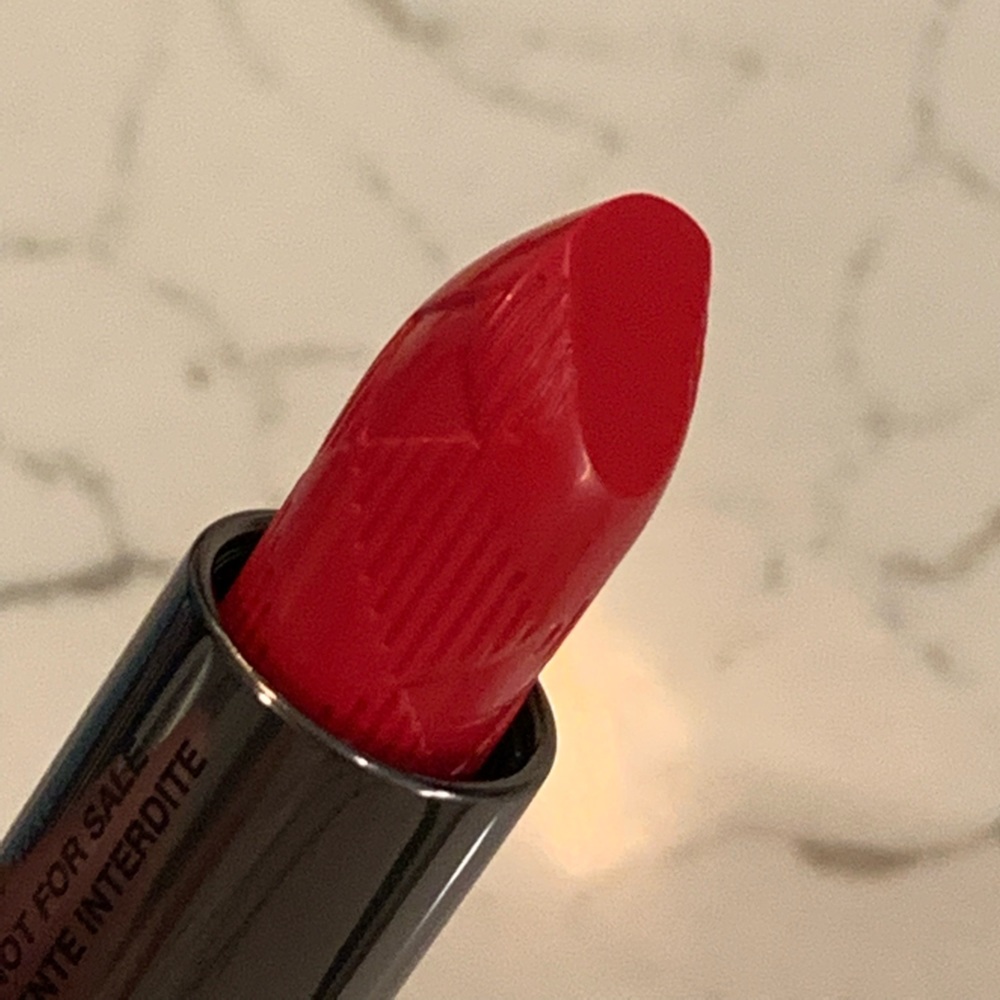 Burberry Kisses Sheer - 53 Crimson Pink - Picture 4 of 7